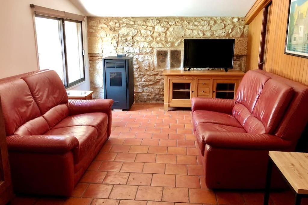 Holiday home De Charme En Pierres Apparentes : Les Granges Gardonne