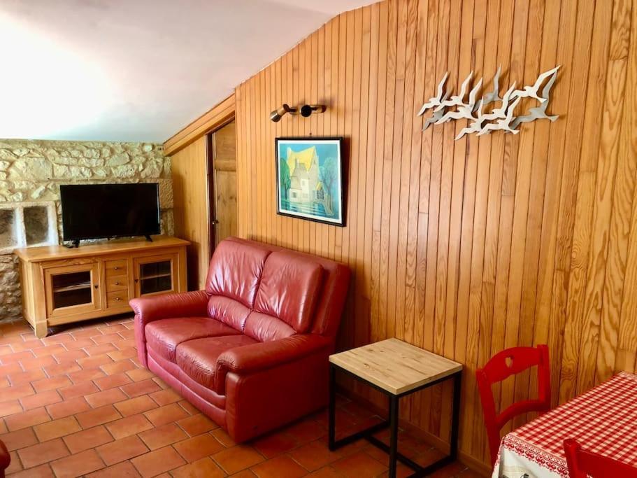 De Charme En Pierres Apparentes : Les Granges Holiday home Gardonne