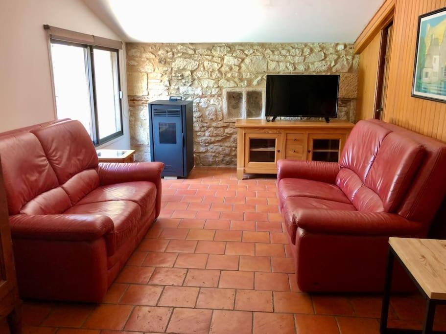 De Charme En Pierres Apparentes : Les Granges Holiday home Gardonne